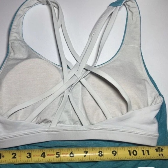 Lululemon Slay The Studio Yoga 2-in-1 Tank Turquoise Blue Built In Bra 4 Padded - Picture 7 of 7